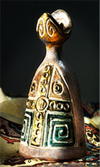 single chess piece made by Gus McLaren