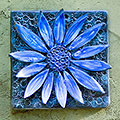 Blue flower tile with pale blue petals
